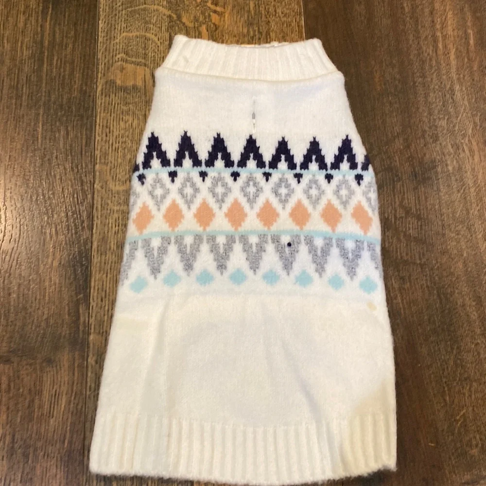 Dog sweater size small super soft winter